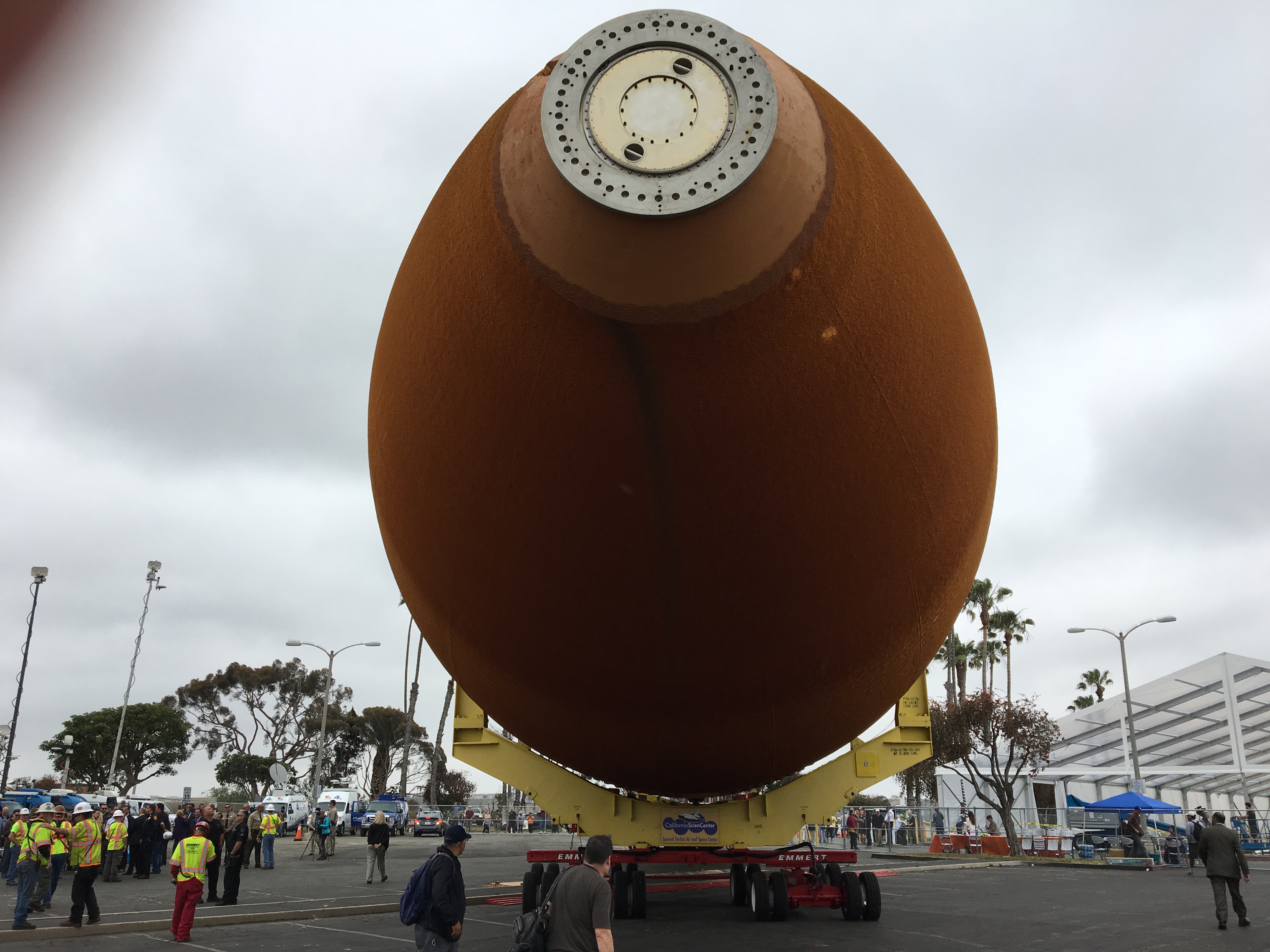 ET calls home Giant space shuttle fuel tank ready for last ride