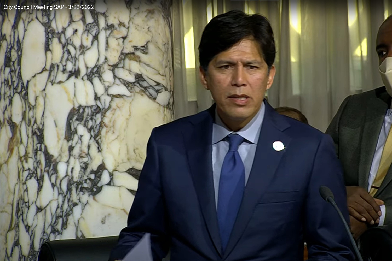 City Councilman Kevin De Le n Activists Exchange Assault Allegations MyNewsLA