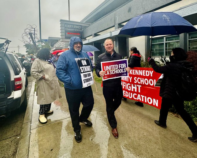 LAUSD Strike to End Thursday; No Contract Yet