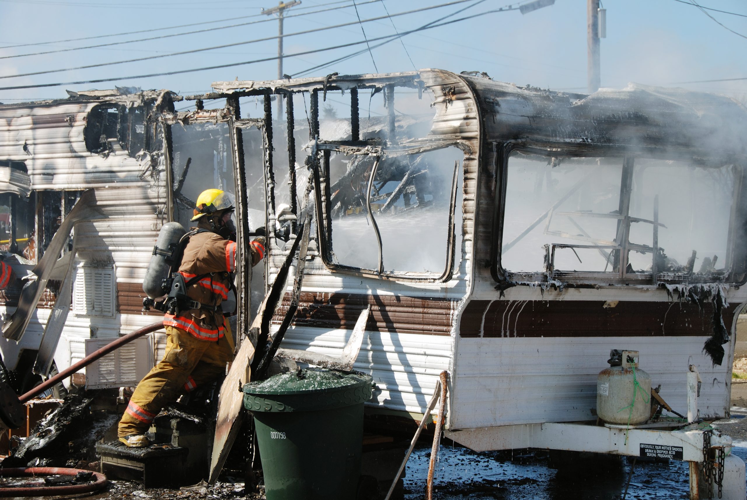 One Dead, Two Injured in Fullerton Mobile Home Fire - MyNewsLA.com